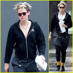 Kristen Stewart Spends a Rainy Day in LA at the Salon!
